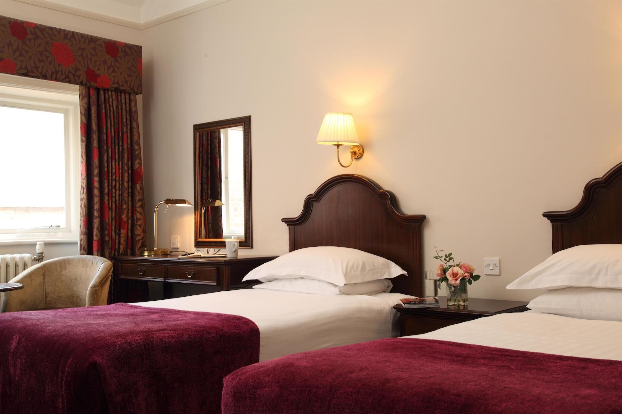 Hotel Macdonald New Blossoms Chester