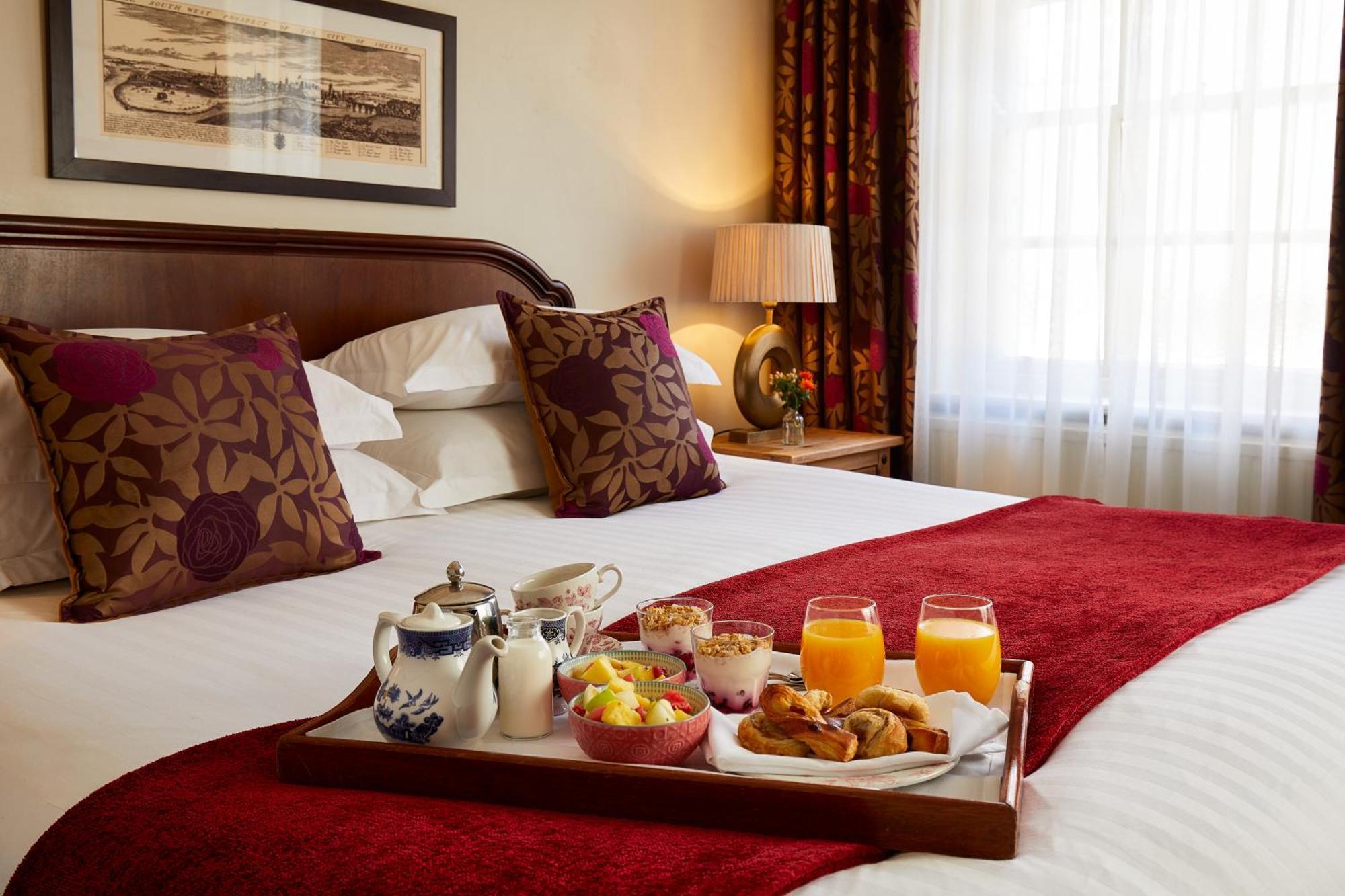 Macdonald New Blossoms Hotel